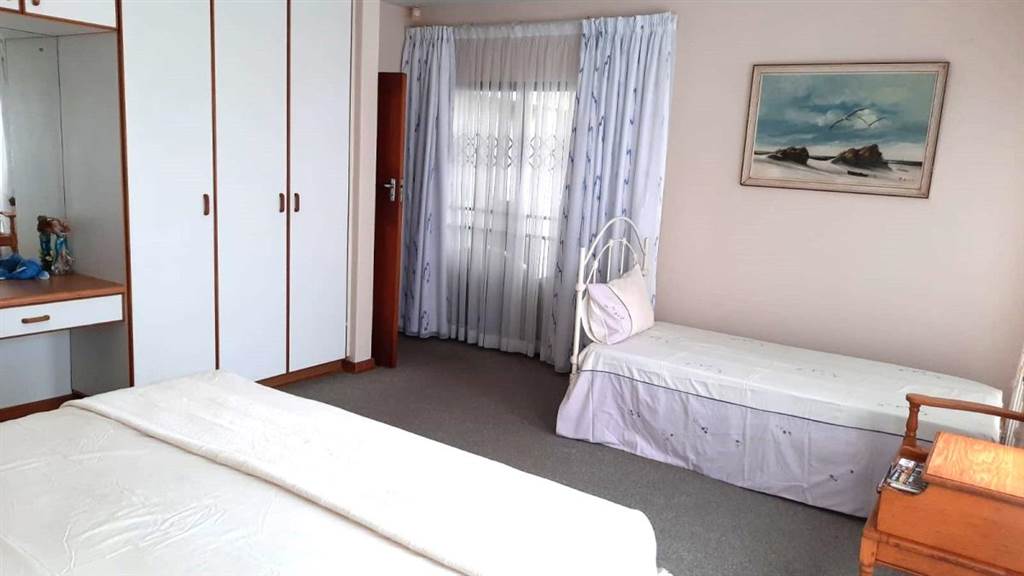 3 Bed Apartment in Manaba photo number 9