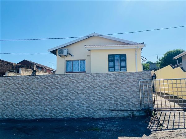 3 Bedroom House 3 Bedroom House