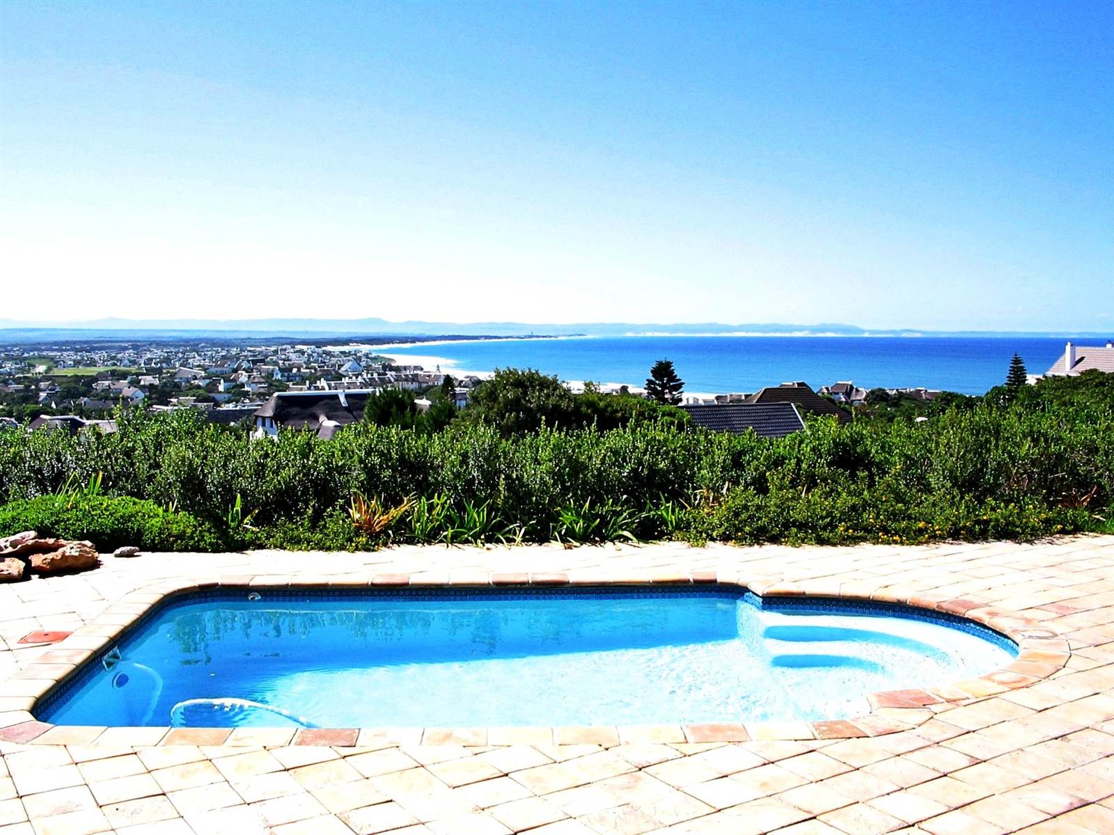 5 Bed House in St Francis Bay photo number 5