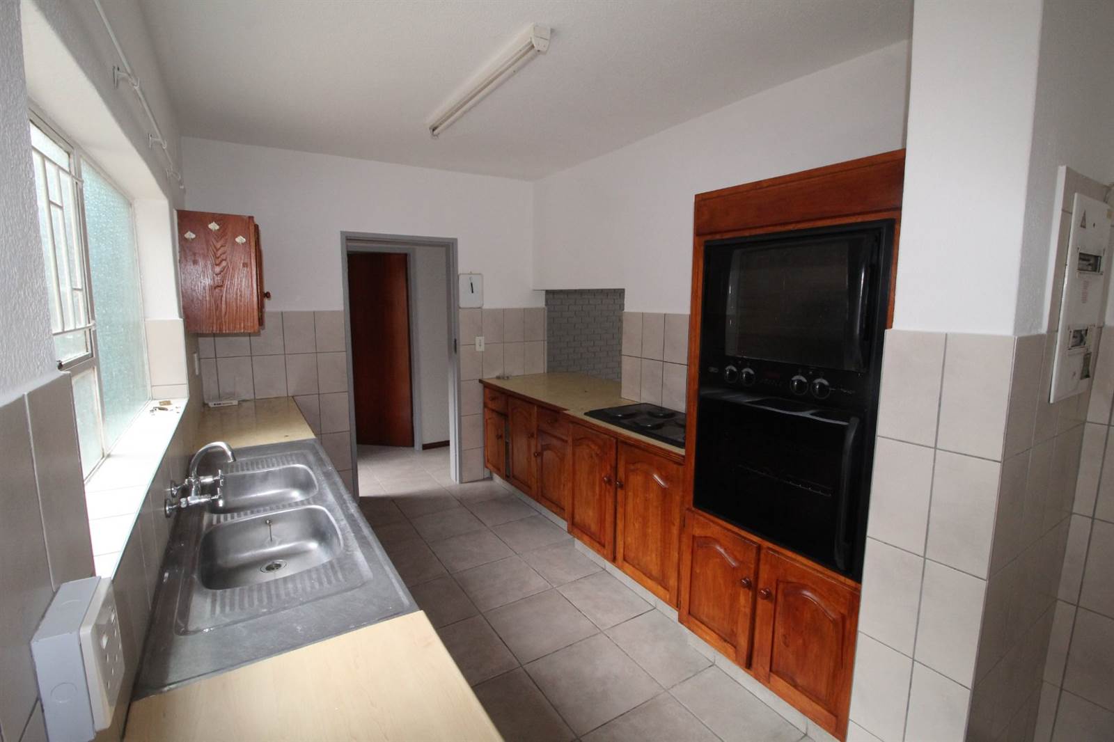 3 Bed Apartment in Benoni Central photo number 7