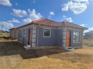 3 Bed House in Golden Gardens