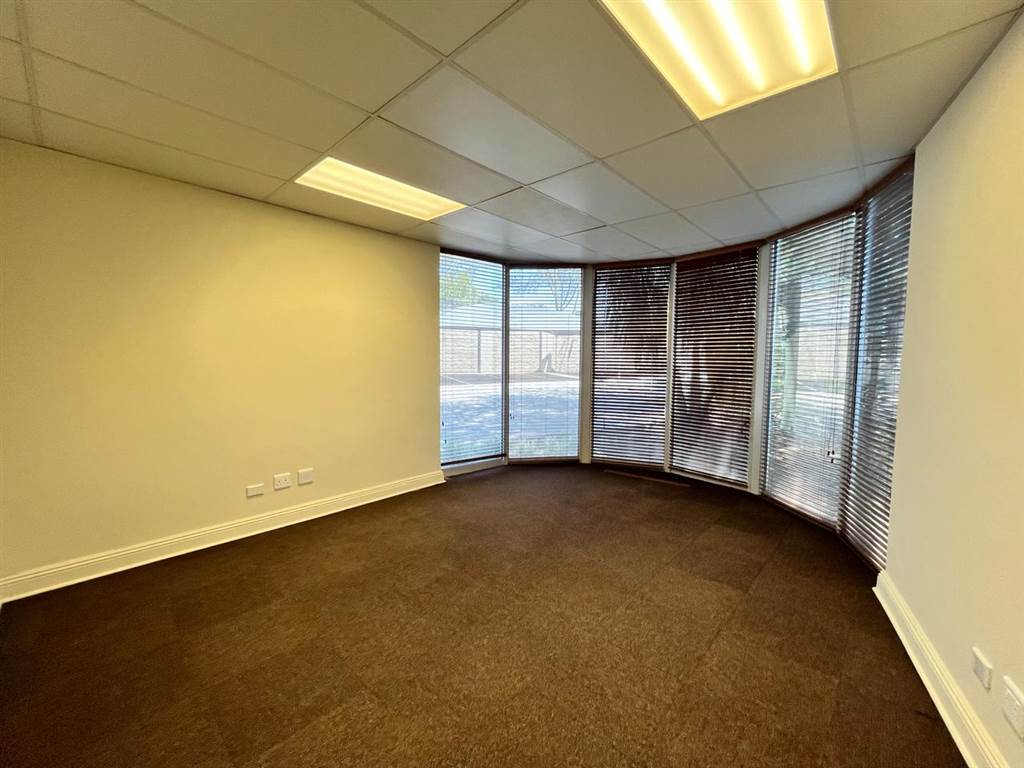 240  m² Commercial space in Broadacres photo number 13
