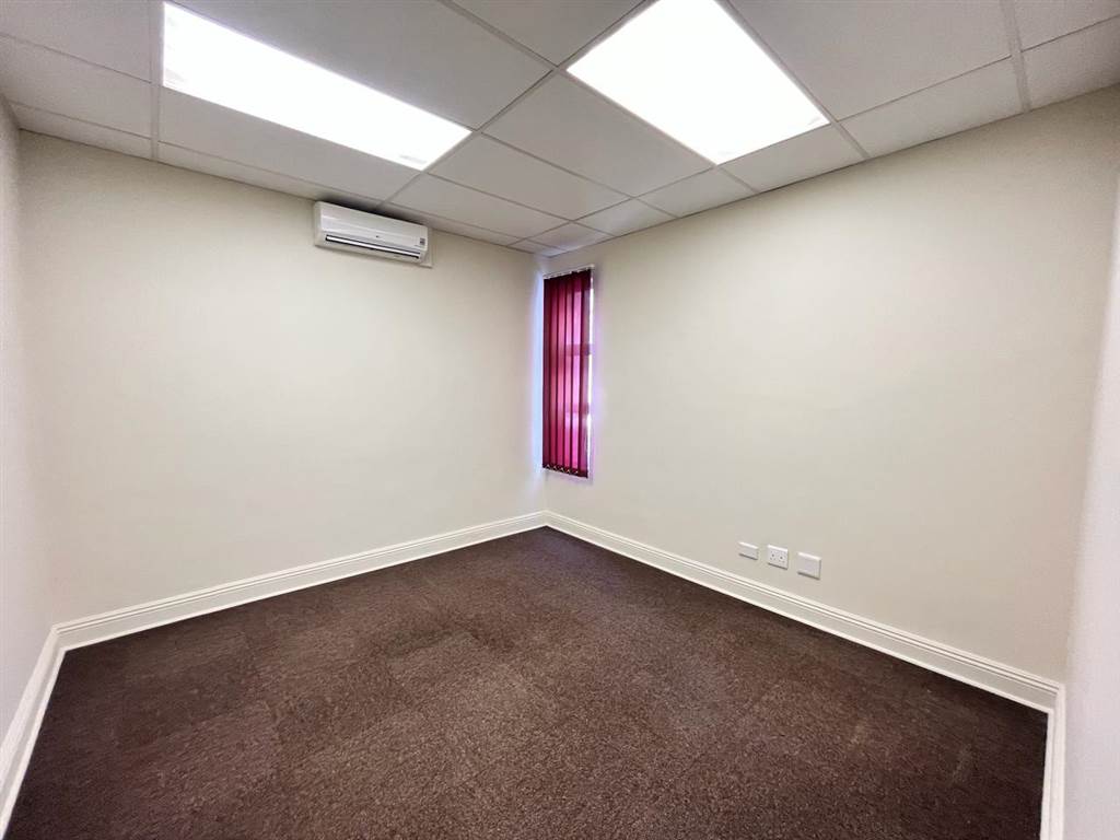 240  m² Commercial space in Broadacres photo number 12