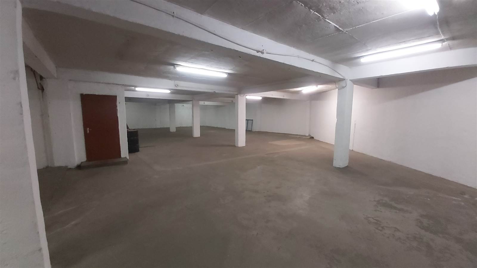 2666  m² Commercial space in Sonheuwel photo number 15