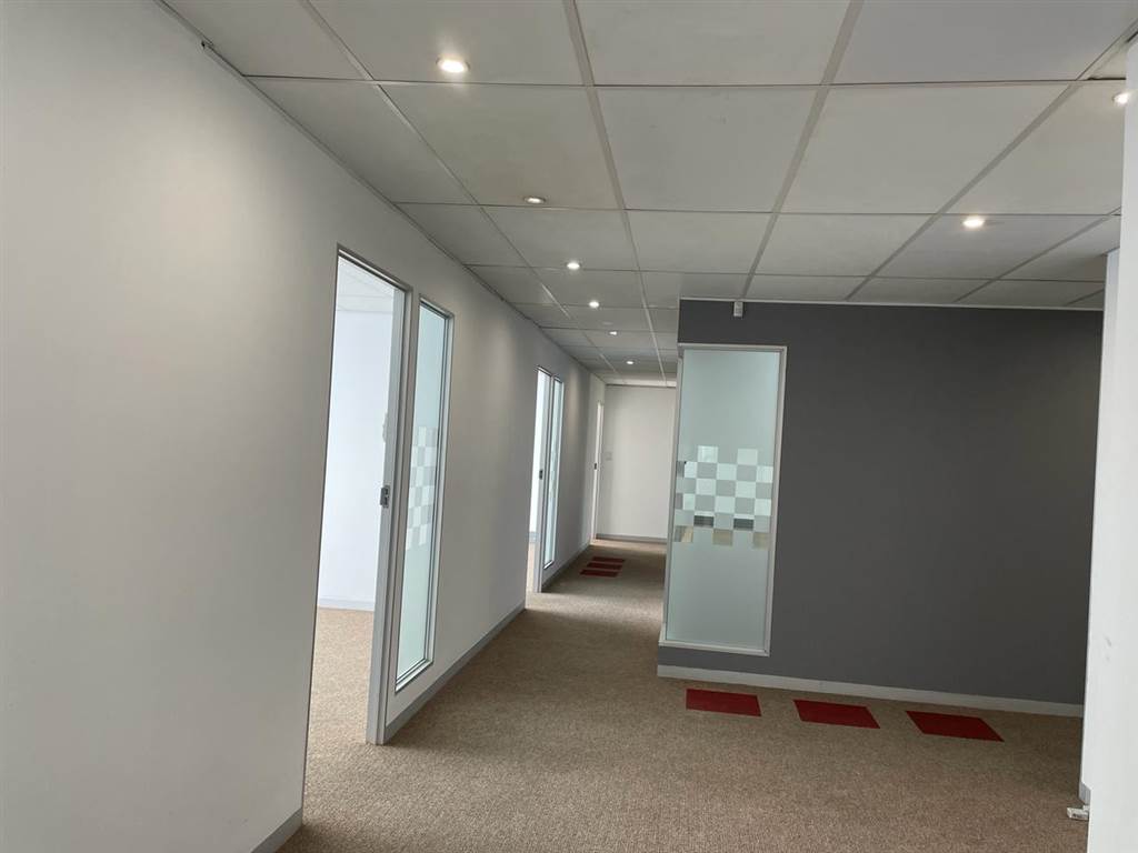 231  m² Commercial space in Kyalami photo number 8