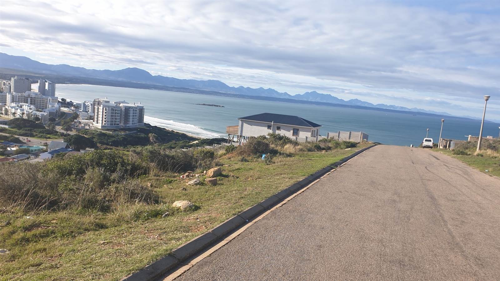 525 m² Land available in Mossel Bay Central photo number 6