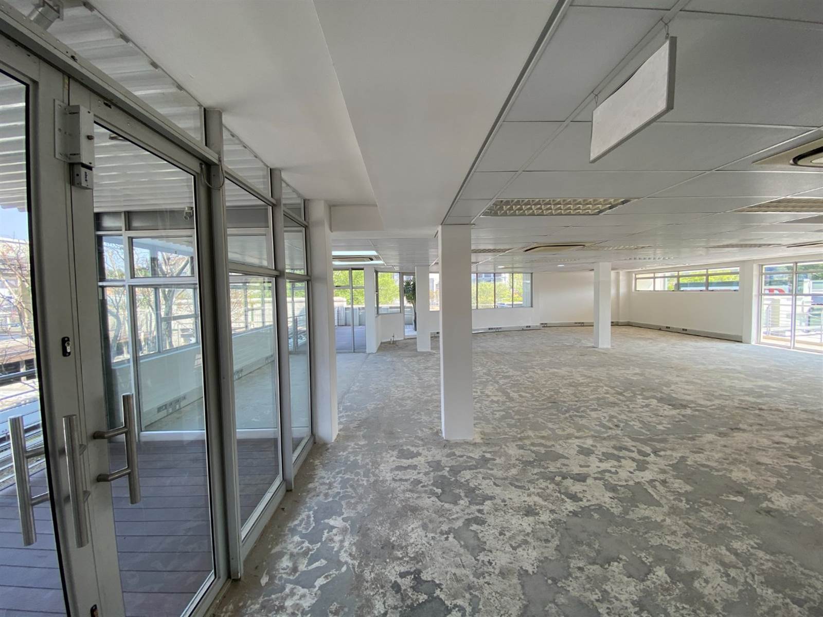 472  m² Office Space in Lynnwood Manor photo number 9
