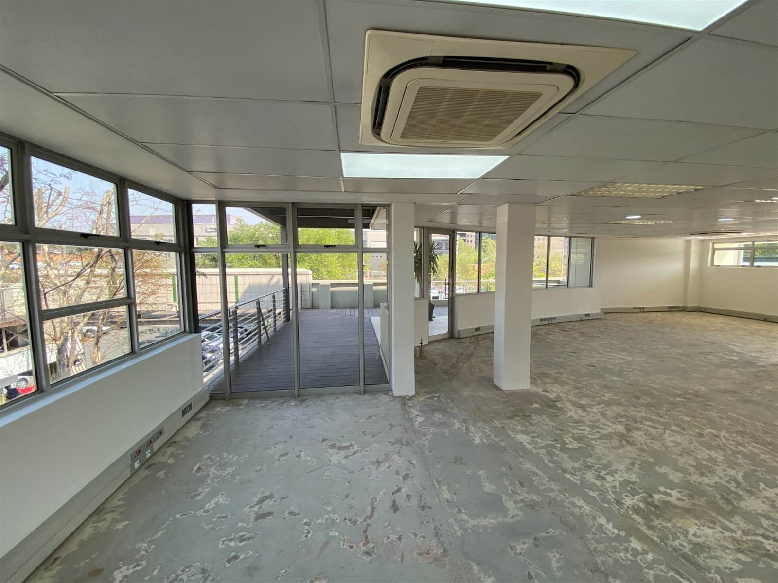 472  m² Office Space in Lynnwood Manor photo number 15