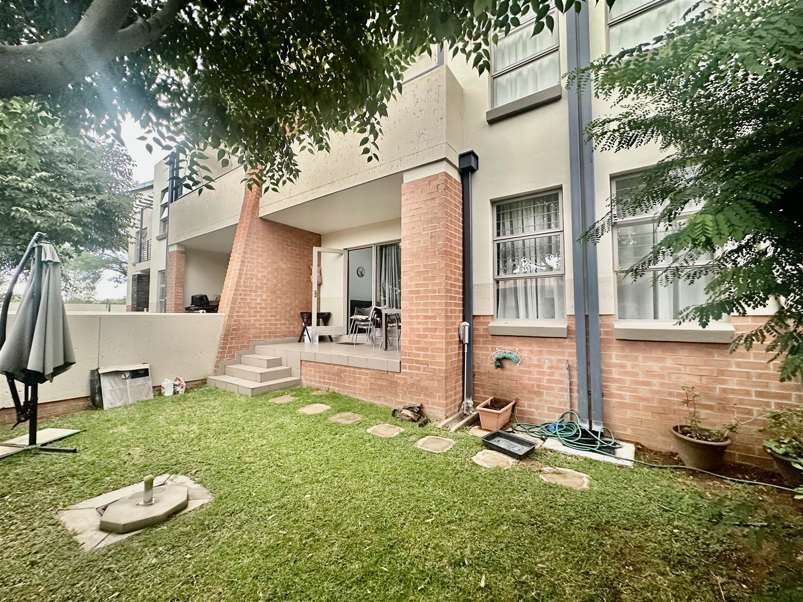 2 Bed Apartment in Lonehill photo number 1