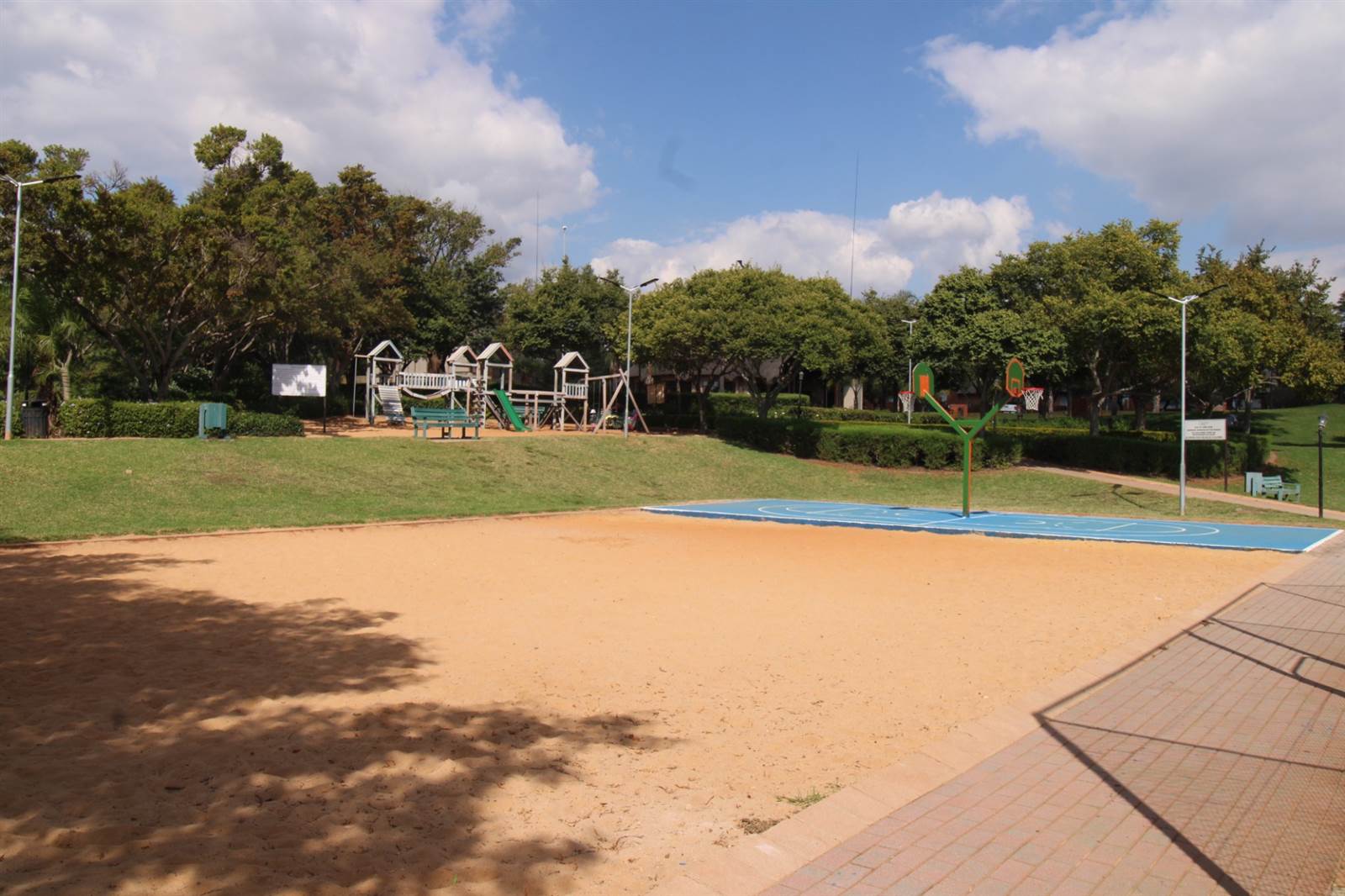 2 Bed Apartment in Mooikloof Equestrian Estate photo number 17