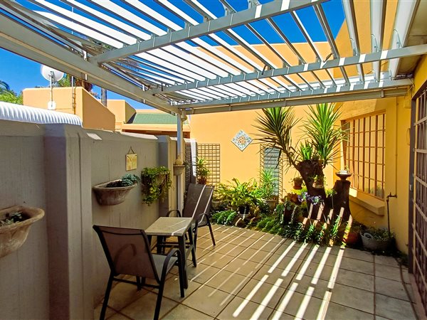 3 Bedroom Townhouse 3 Bedroom Townhouse