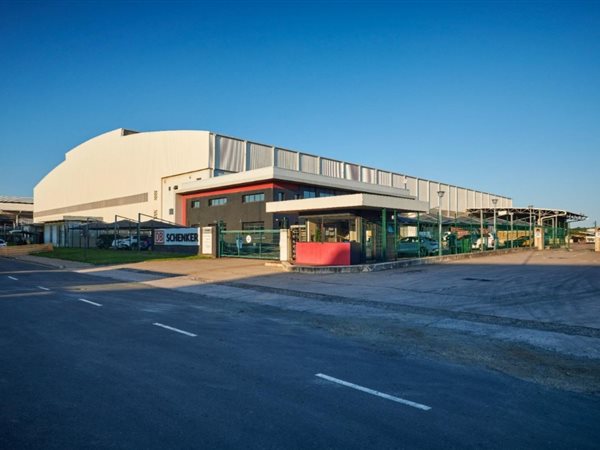 14 665 m² Industrial space 14 665 m² Industrial space