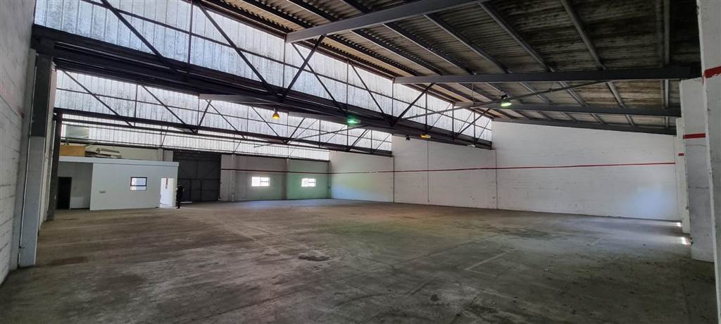 1466  m² Industrial space in Airport Industria photo number 19
