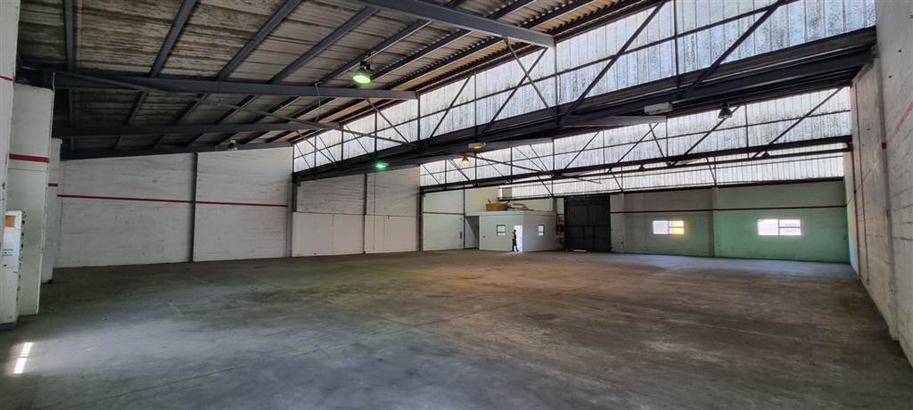 1466  m² Industrial space in Airport Industria photo number 21