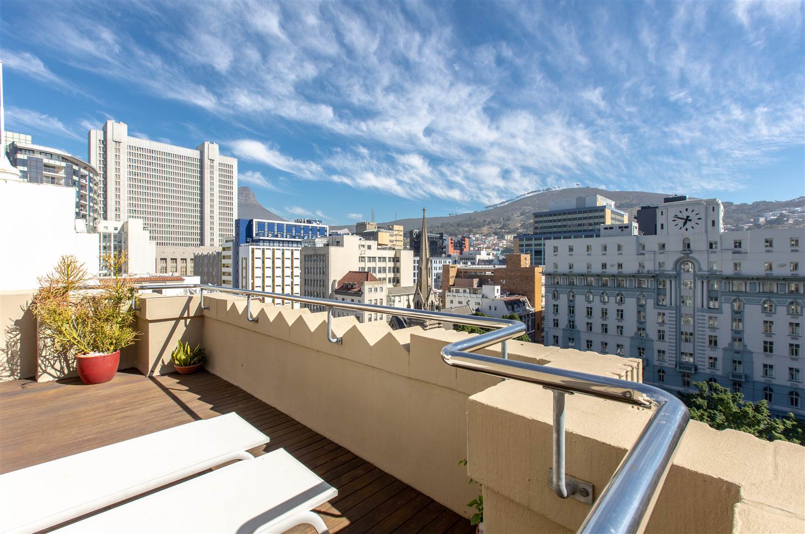 2 Bed Penthouse in Cape Town City Centre photo number 30