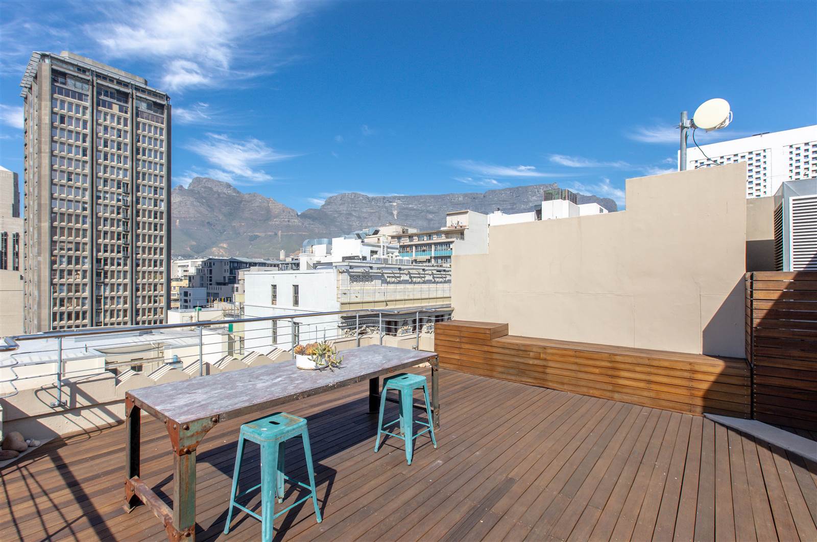 2 Bed Penthouse in Cape Town City Centre photo number 26