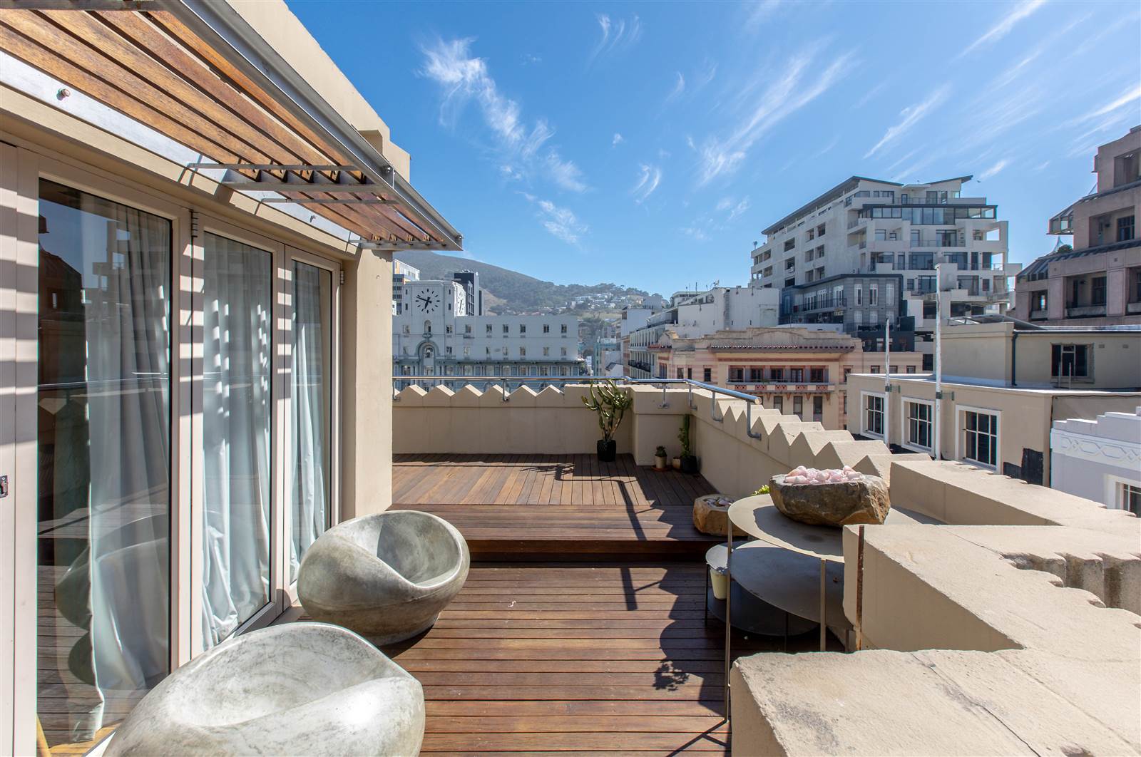 2 Bed Penthouse in Cape Town City Centre photo number 29