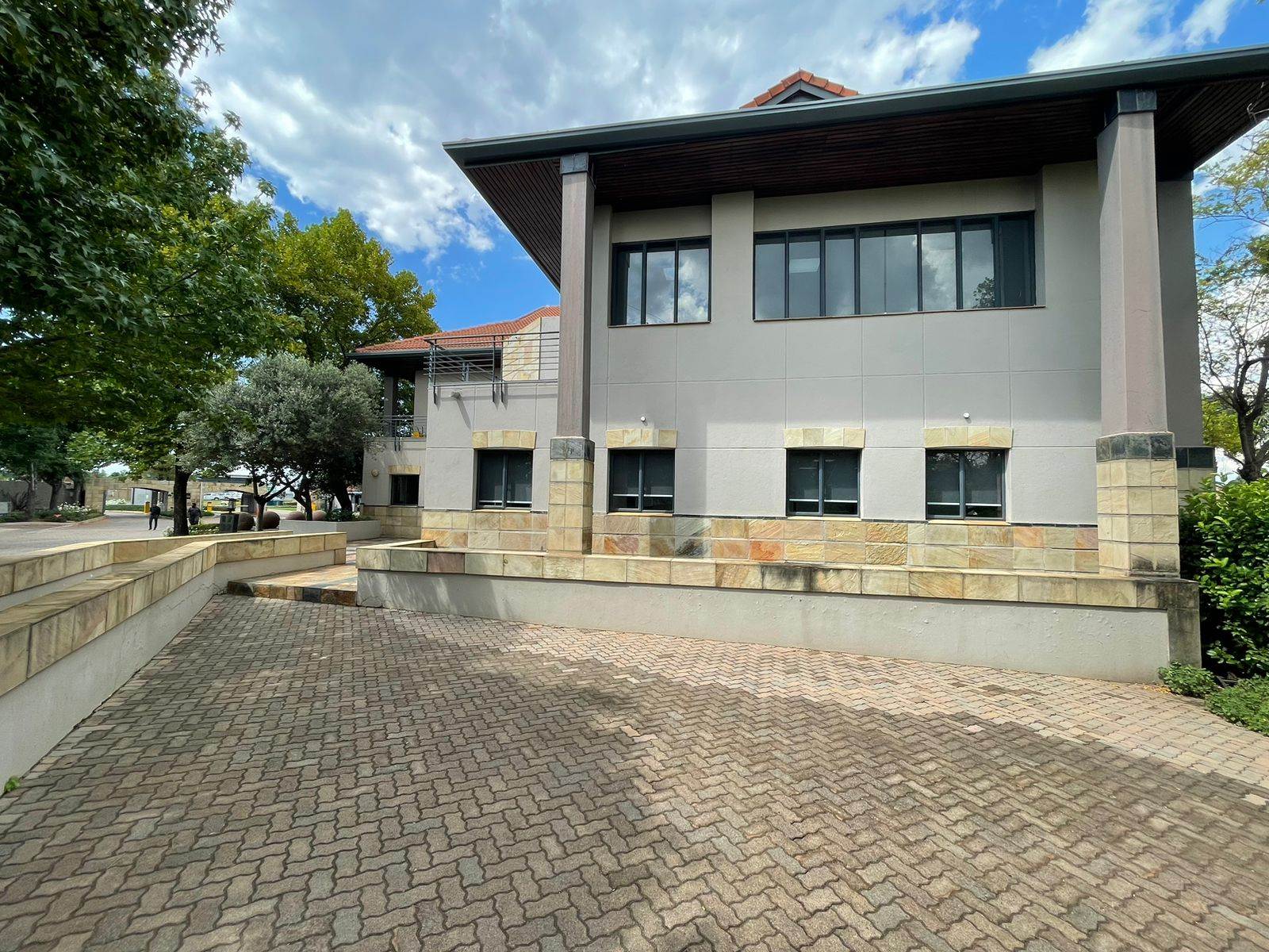 864  m² Commercial space in Highveld photo number 4