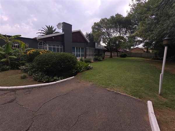 3 Bedroom House 3 Bedroom House