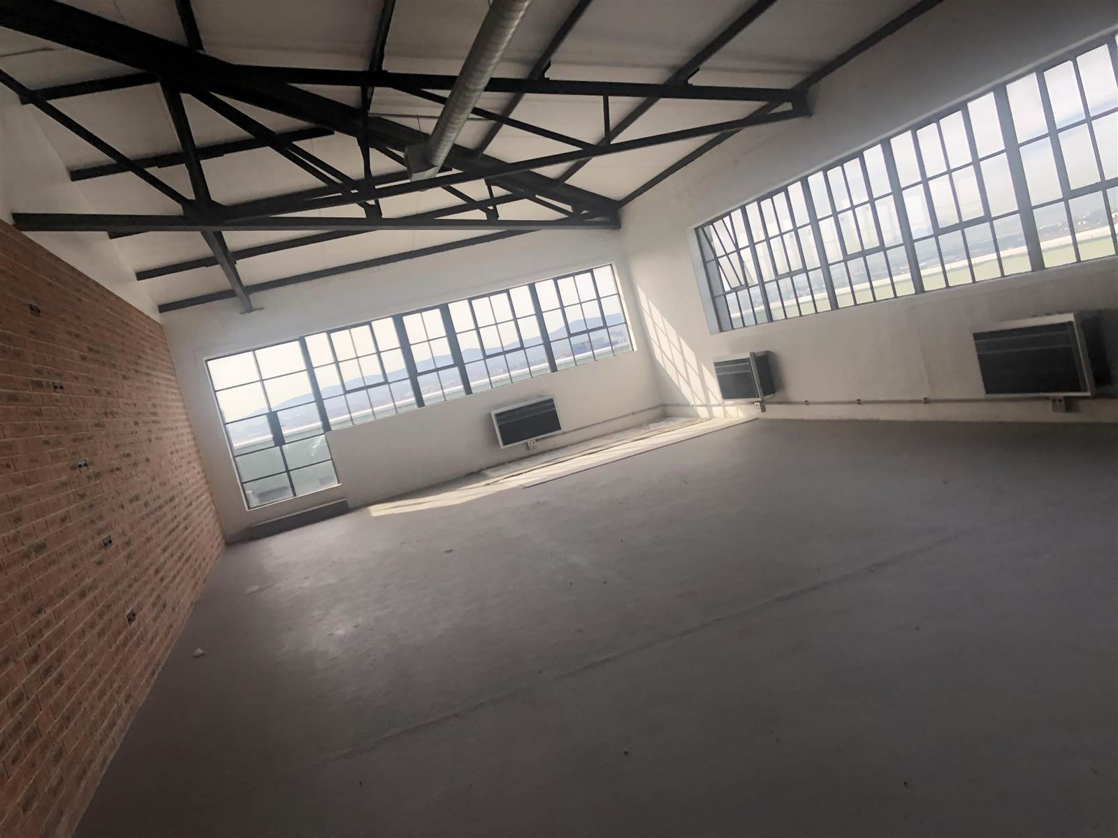 109  m² Commercial space in Salt River photo number 3