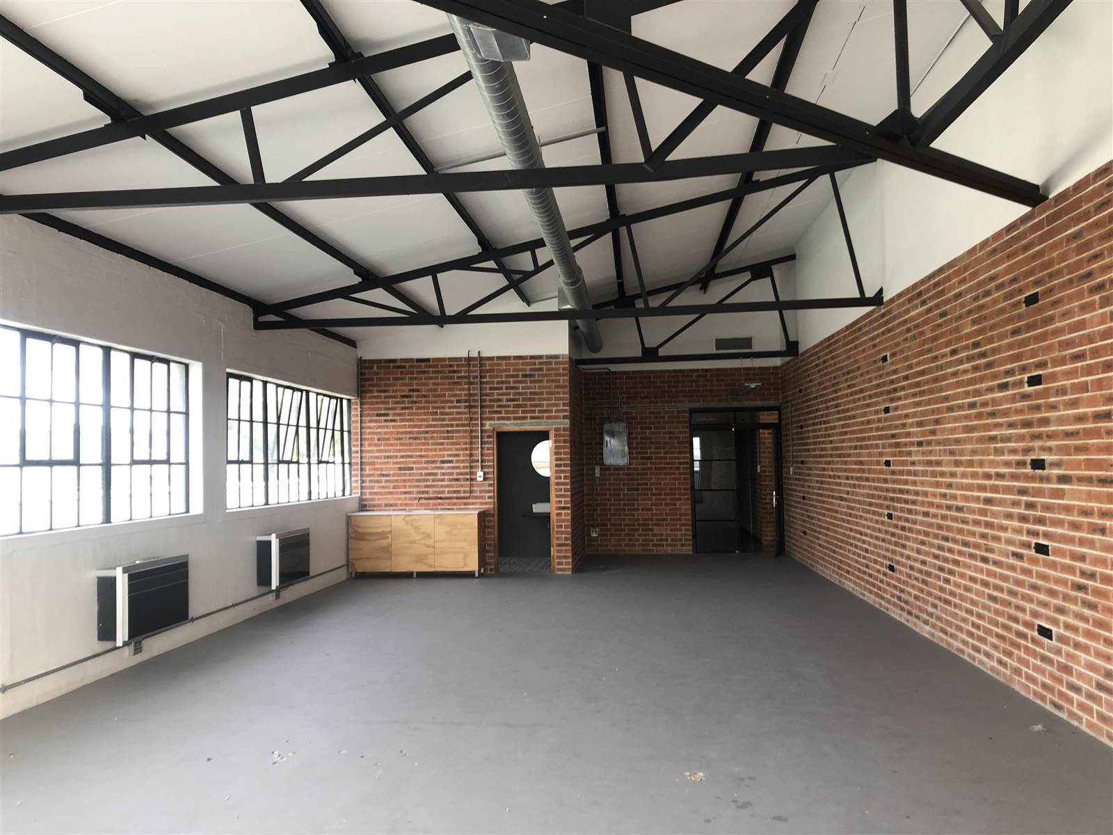 109  m² Commercial space in Salt River photo number 8