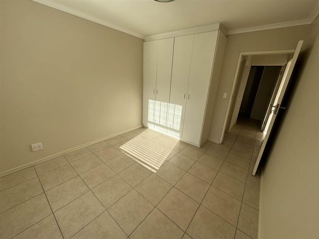 2 Bed Apartment in Silver Oaks photo number 10