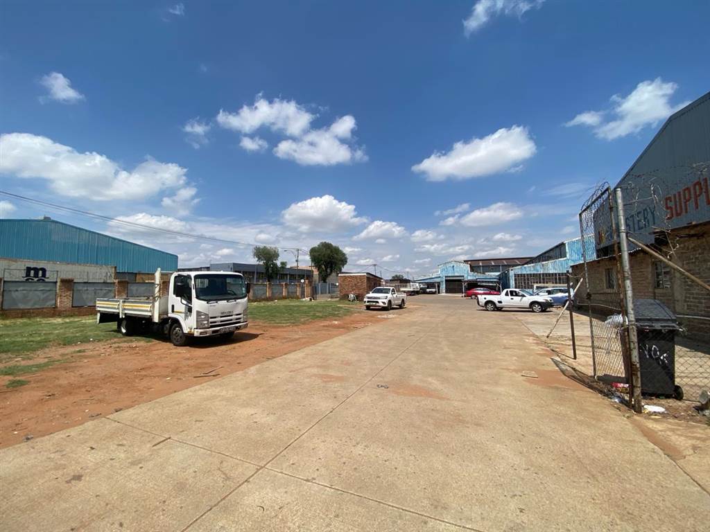 9995  m² Industrial space in Soweto Central photo number 15