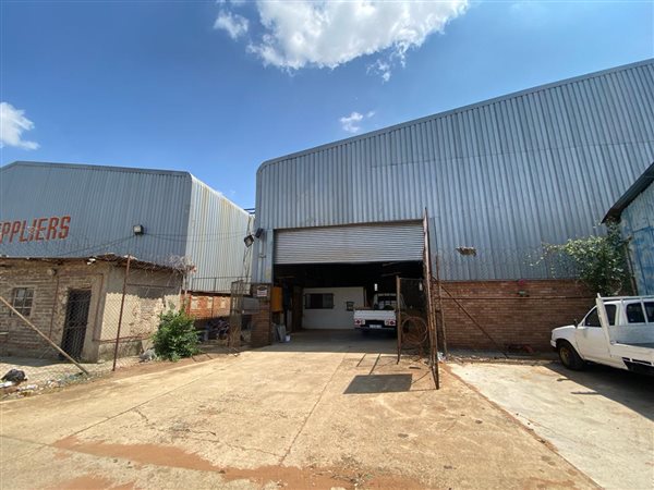 9995  m² Industrial space in Soweto Central