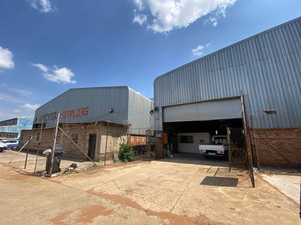 9995  m² Industrial space in Soweto Central photo number 3