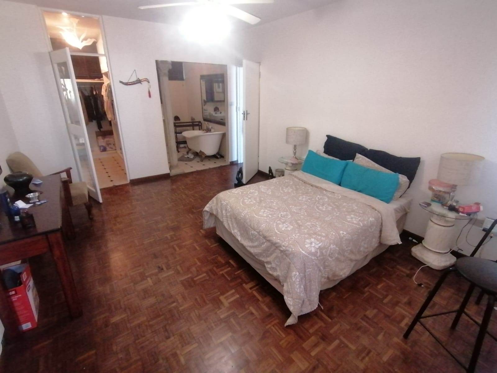 2.5 Bed Apartment in Amanzimtoti photo number 15