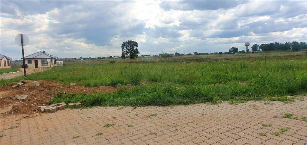 220 m² Land available in Salfin photo number 11