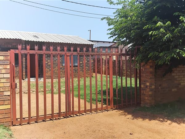 2 Bedroom House 2 Bedroom House
