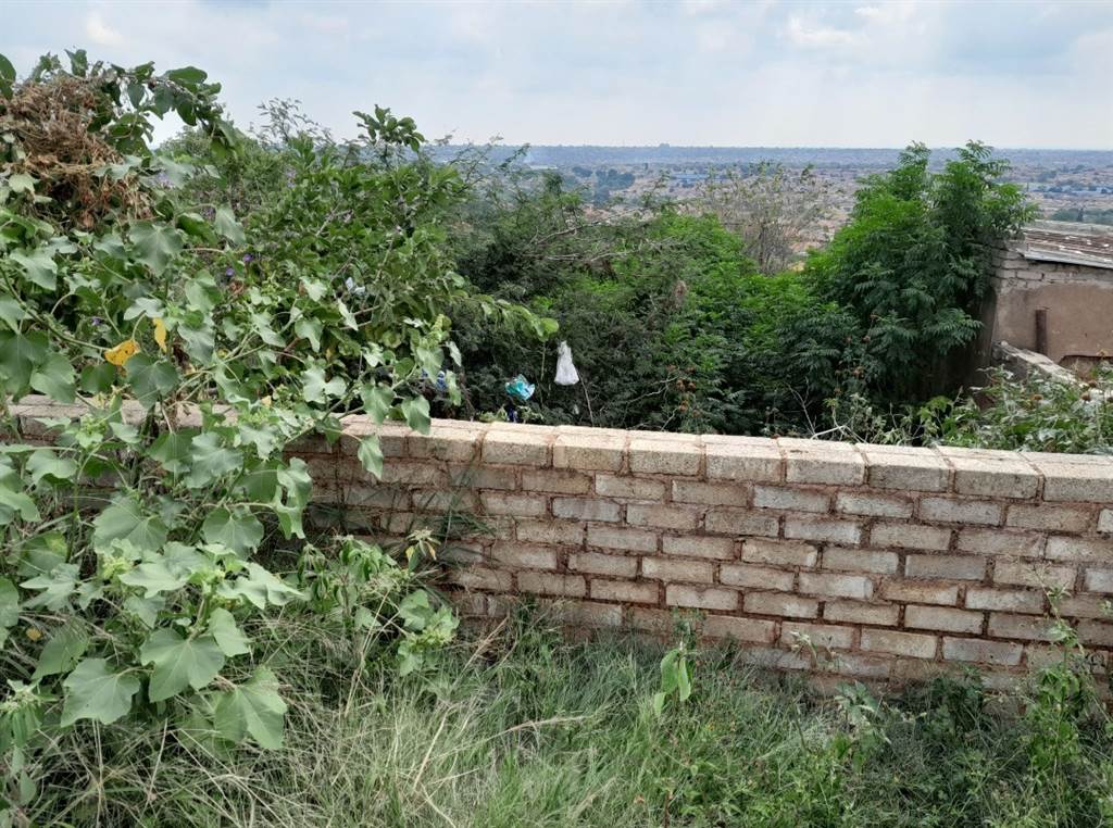 495 m² Land available in Soshanguve photo number 2