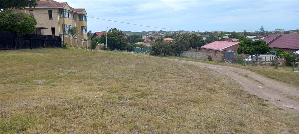 800 m² Land available in Aston Bay photo number 1