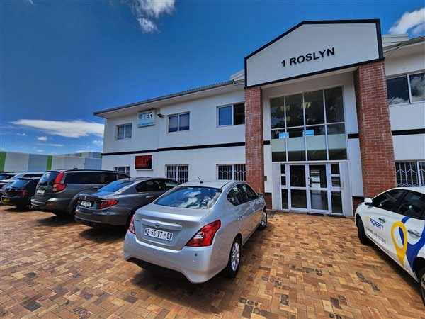65  m² Commercial space in Brackenfell Industrial