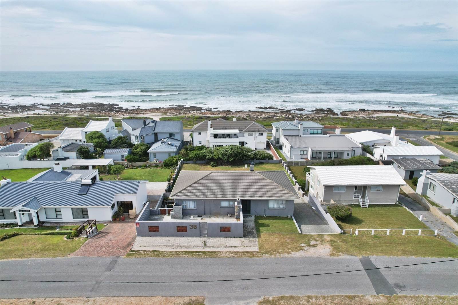 5 Bed House in Struisbaai photo number 16