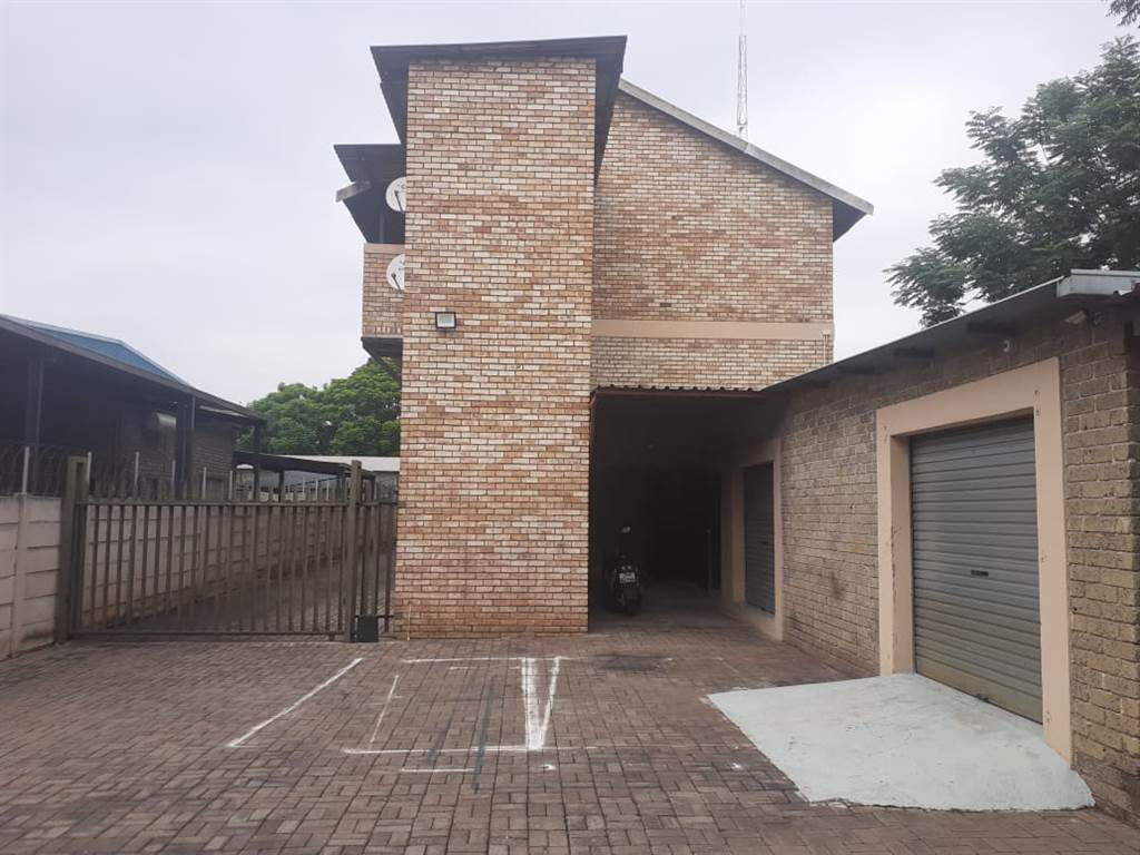 1152  m² Commercial space in Rustenburg Central photo number 27