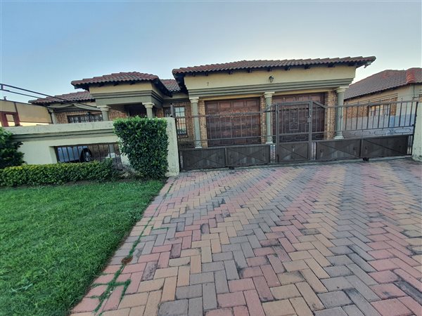 4 Bedroom House