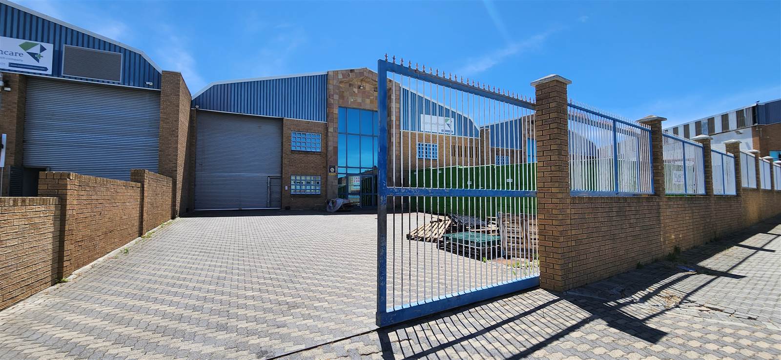 1250  m² Industrial space in Killarney Gardens photo number 2