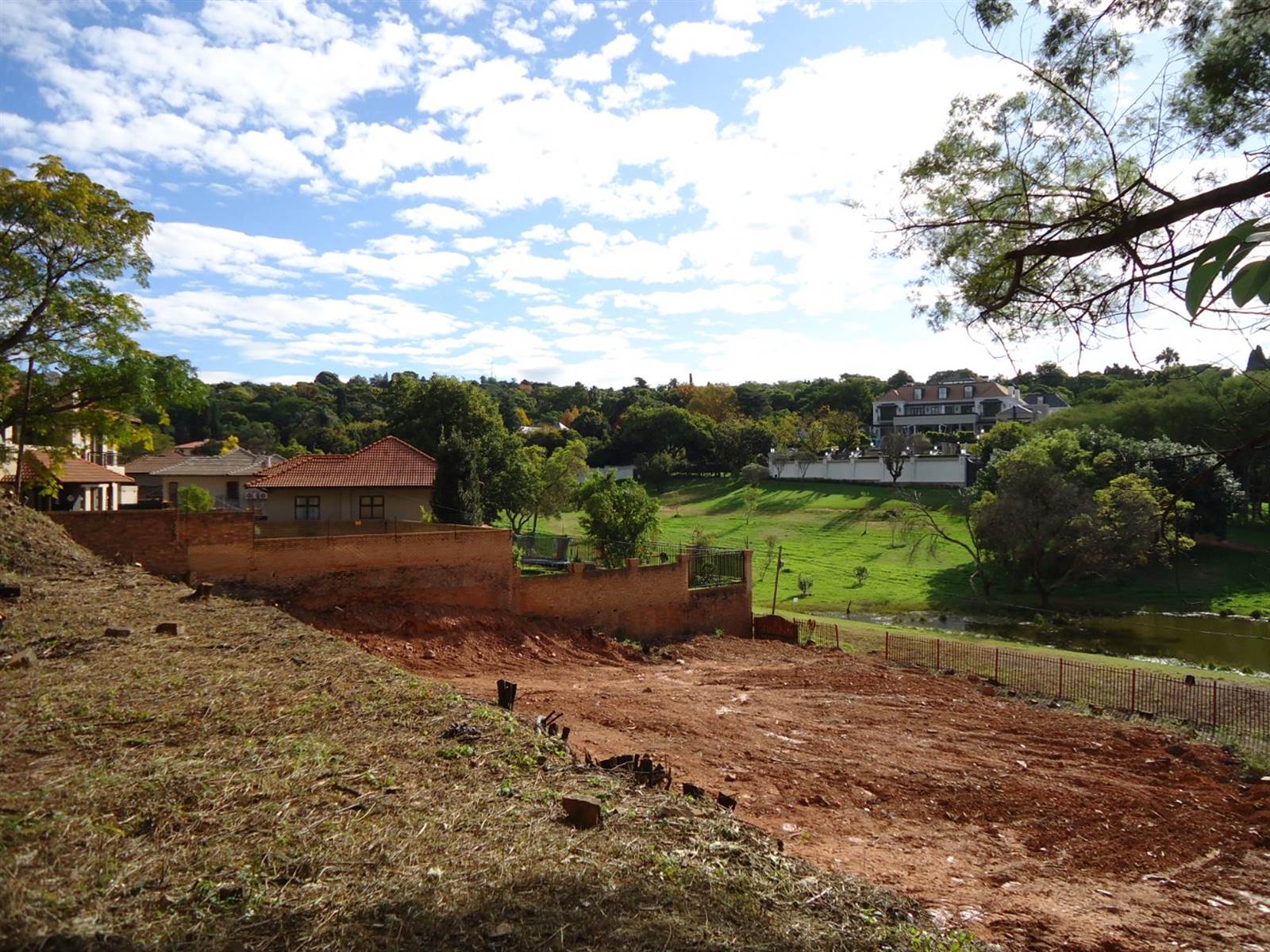 1000 m² Land available in Waterkloof Ridge photo number 3