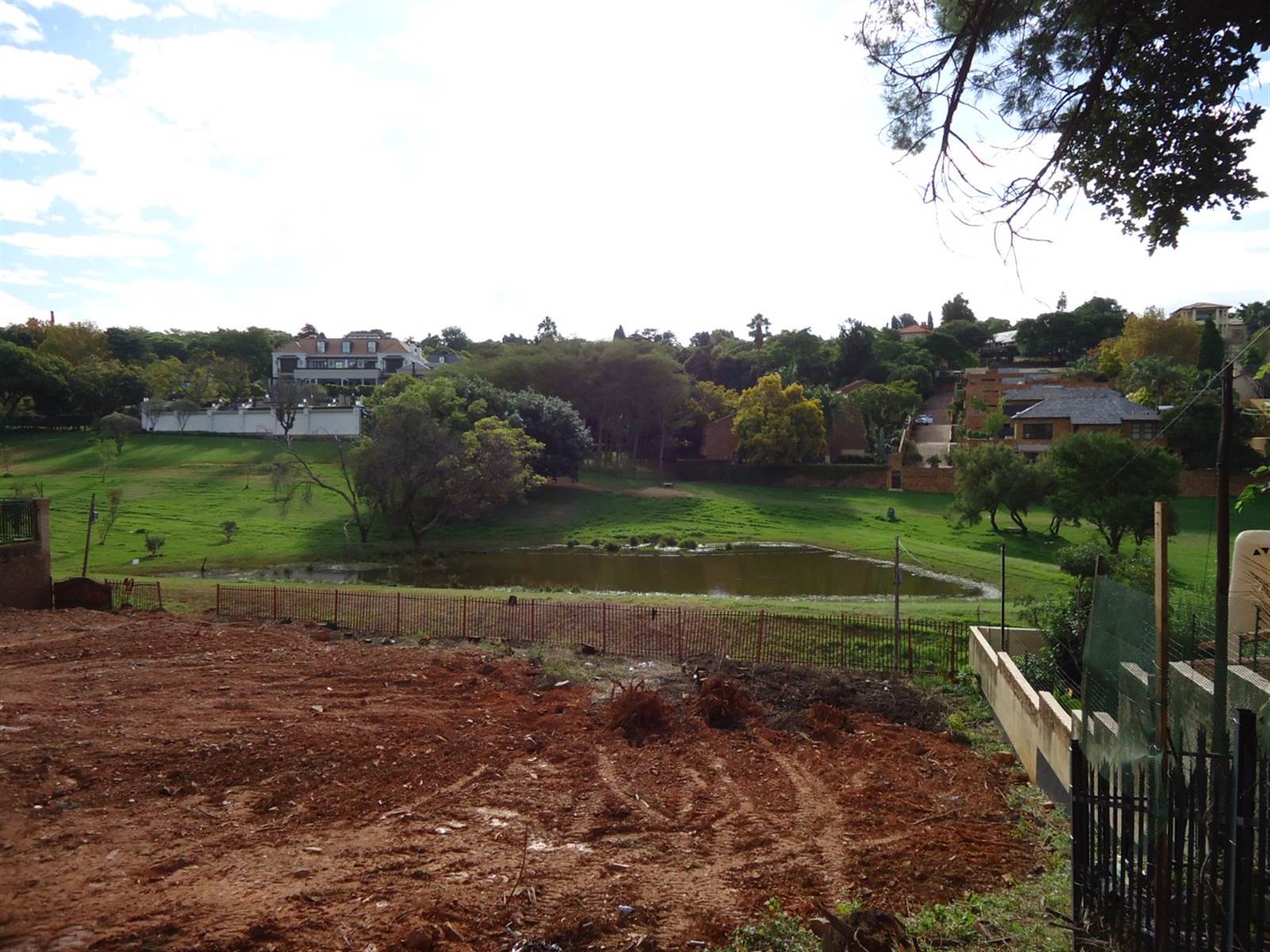1000 m² Land available in Waterkloof Ridge photo number 6