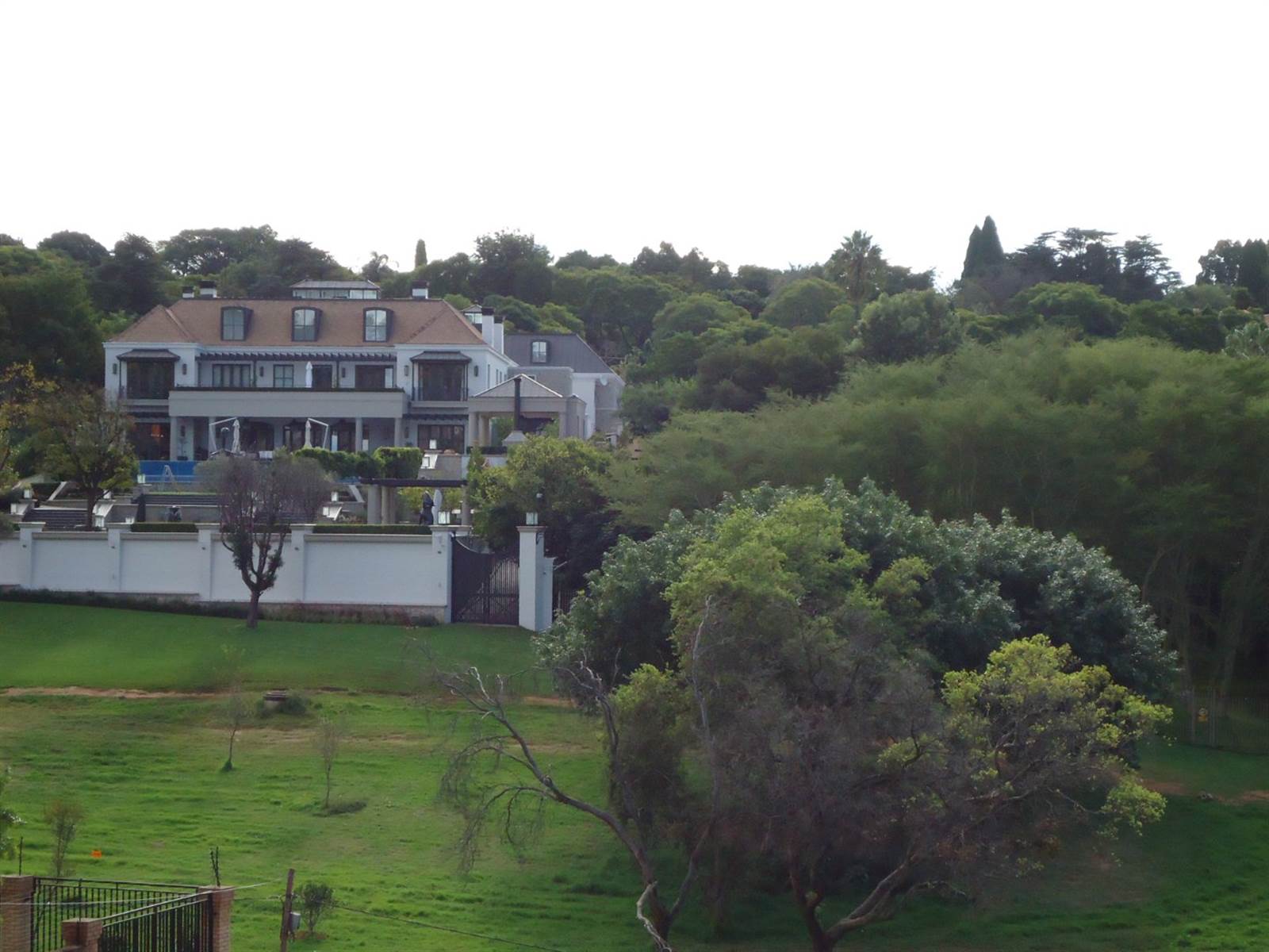 1000 m² Land available in Waterkloof Ridge photo number 9