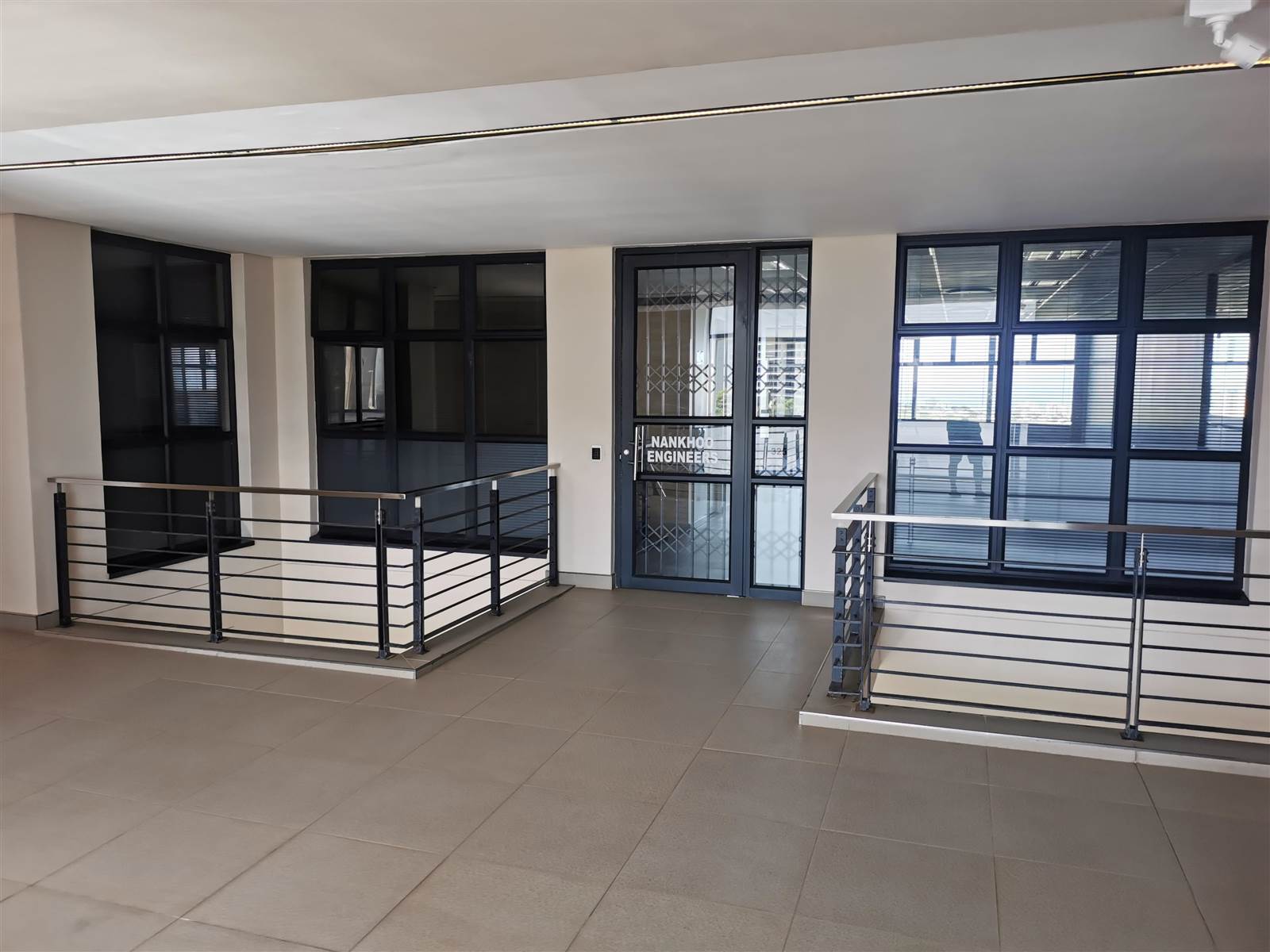 350  m² Commercial space in Umhlanga Ridge photo number 14