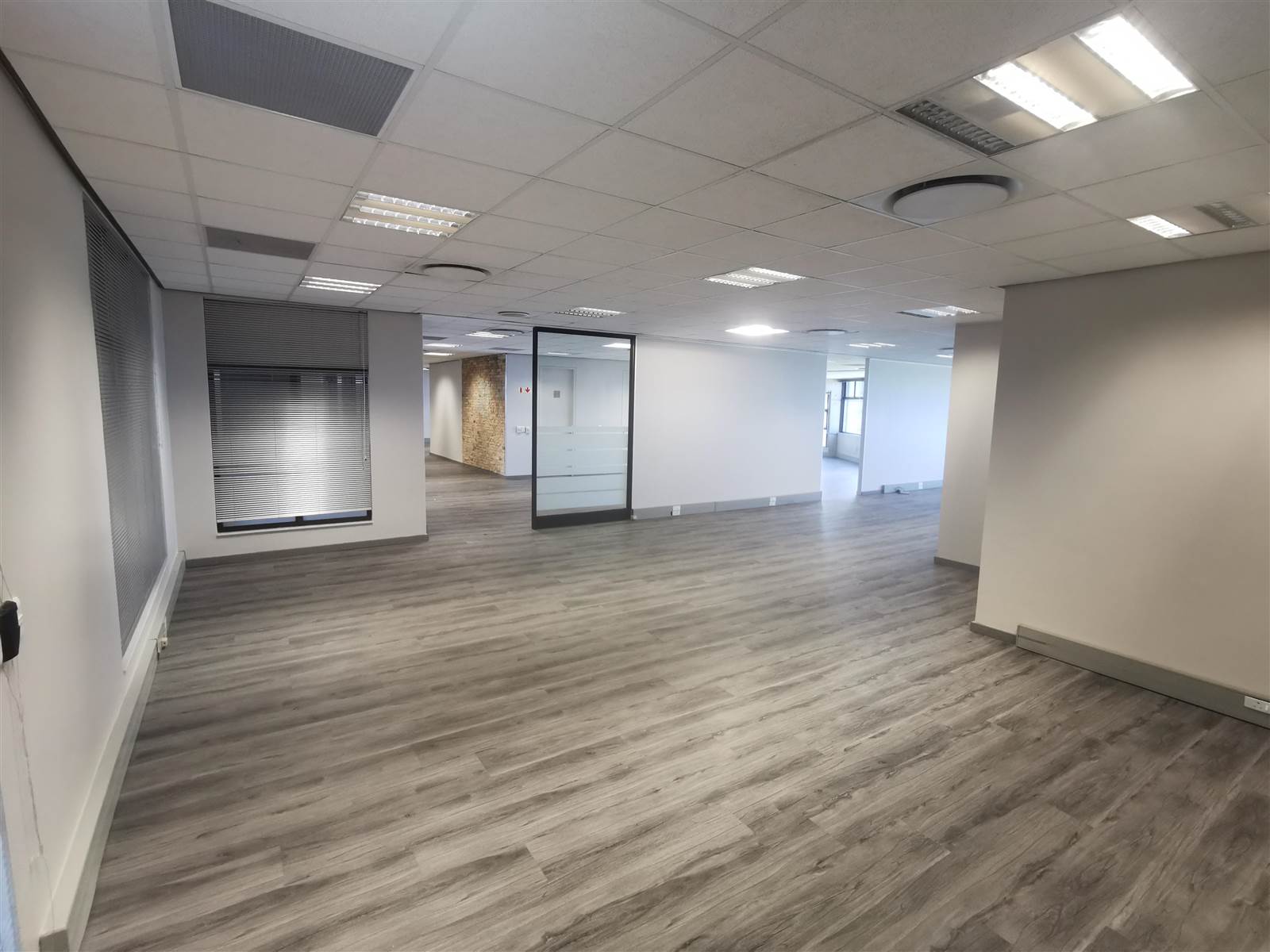 350  m² Commercial space in Umhlanga Ridge photo number 6