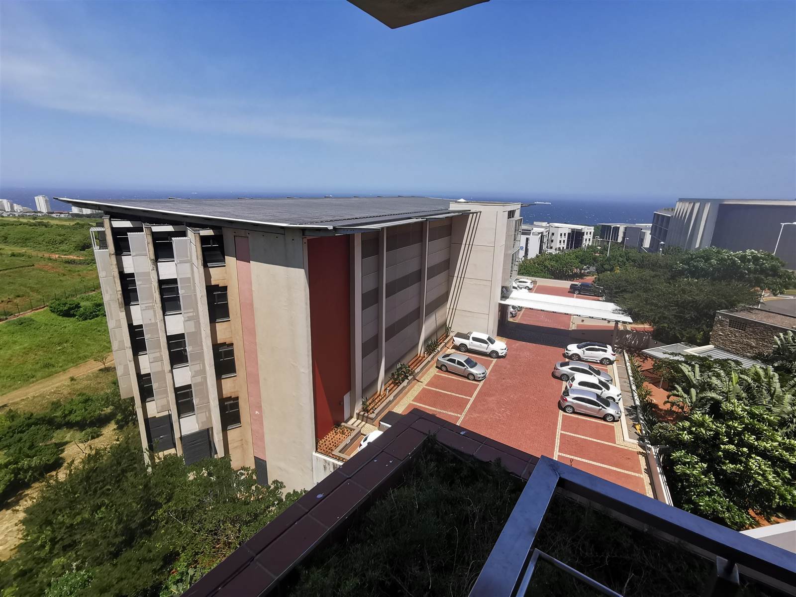 350  m² Commercial space in Umhlanga Ridge photo number 16
