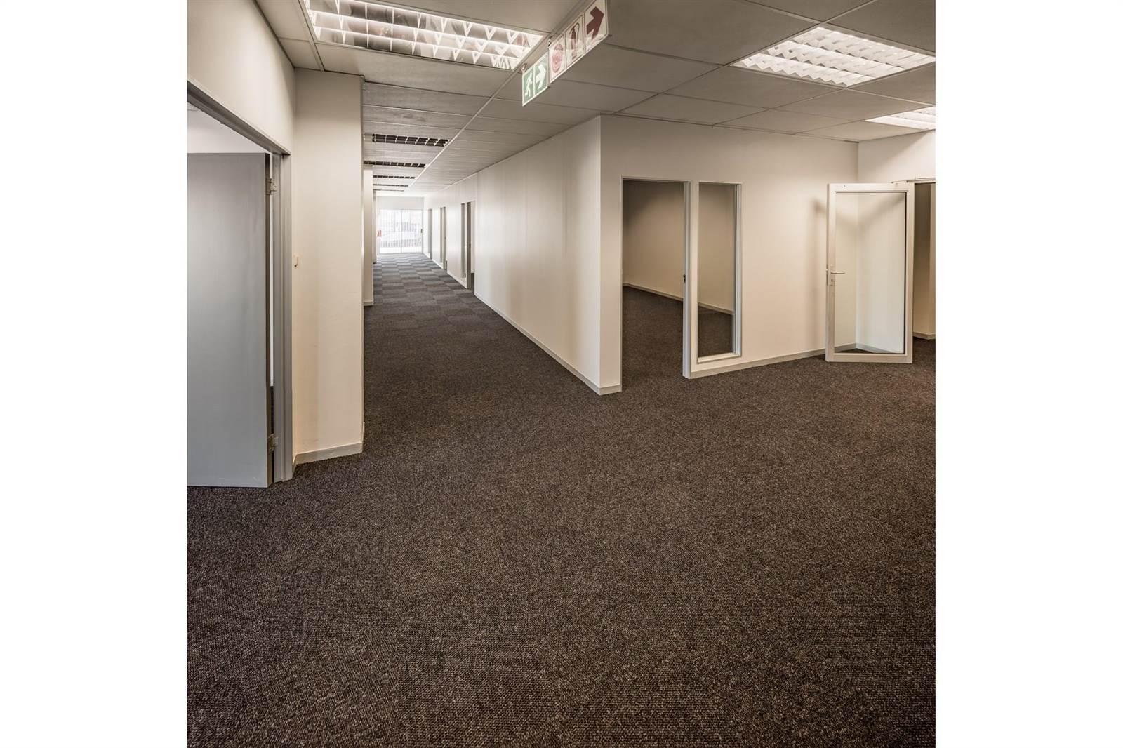 Commercial space in Sunninghill photo number 9