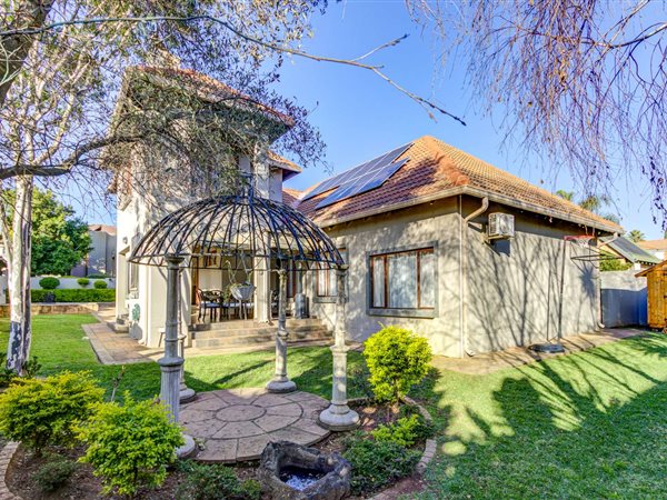 3 Bedroom House 3 Bedroom House
