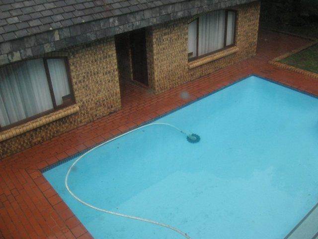 8 Bed House in Umtentweni photo number 11
