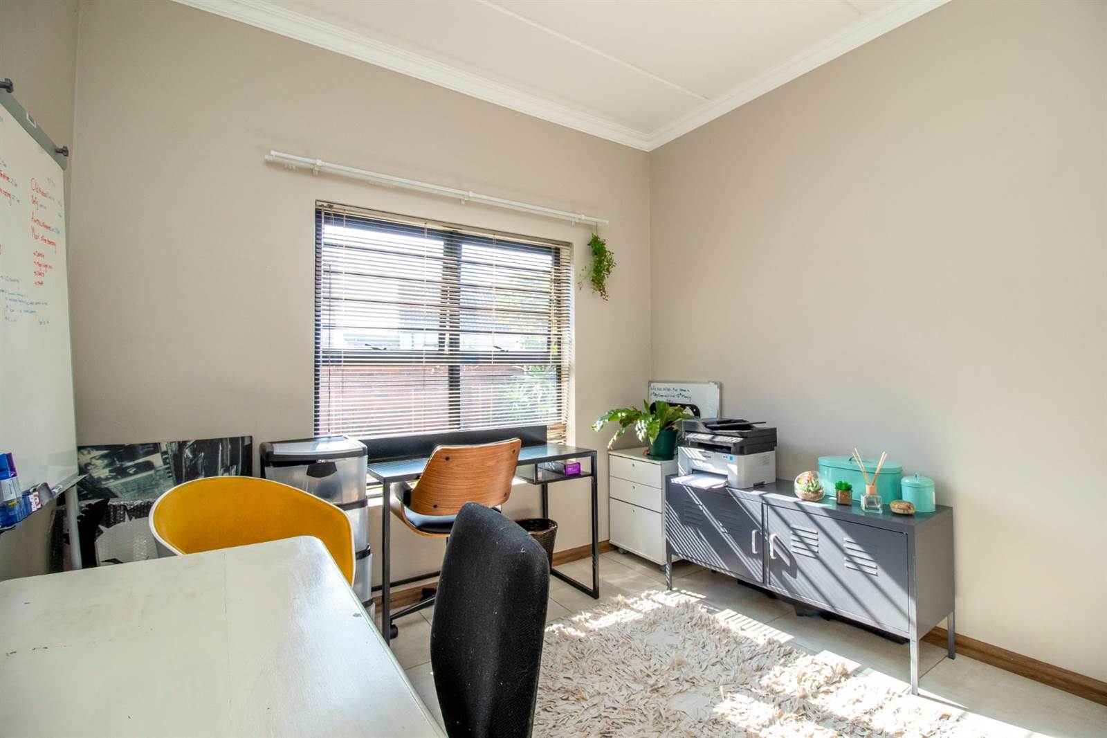 2 Bed Apartment in Craighall Park photo number 28