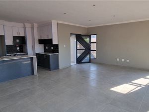 3 Bed House in Kameeldrift East